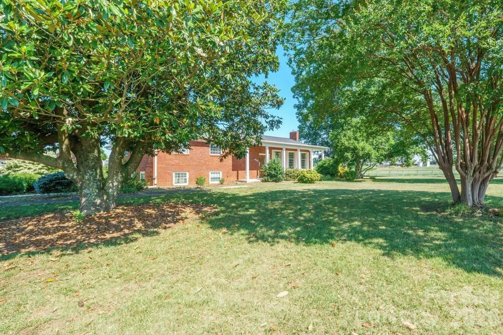 809 New Sterling Road Stony Point, NC 28678