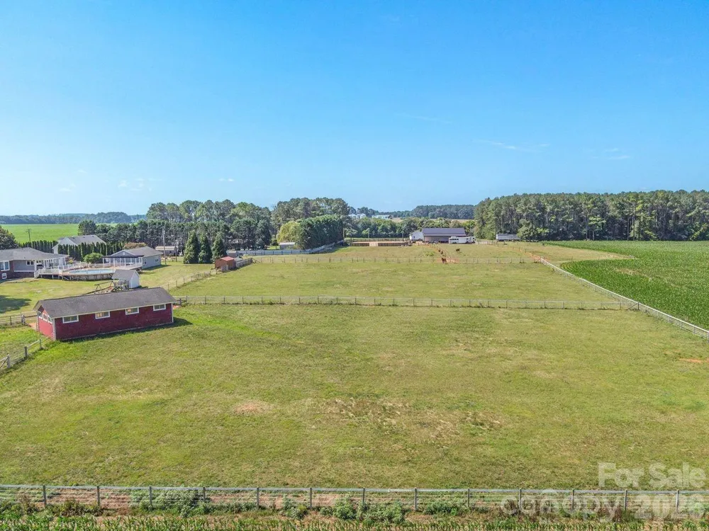 809 New Sterling Road Stony Point, NC 28678