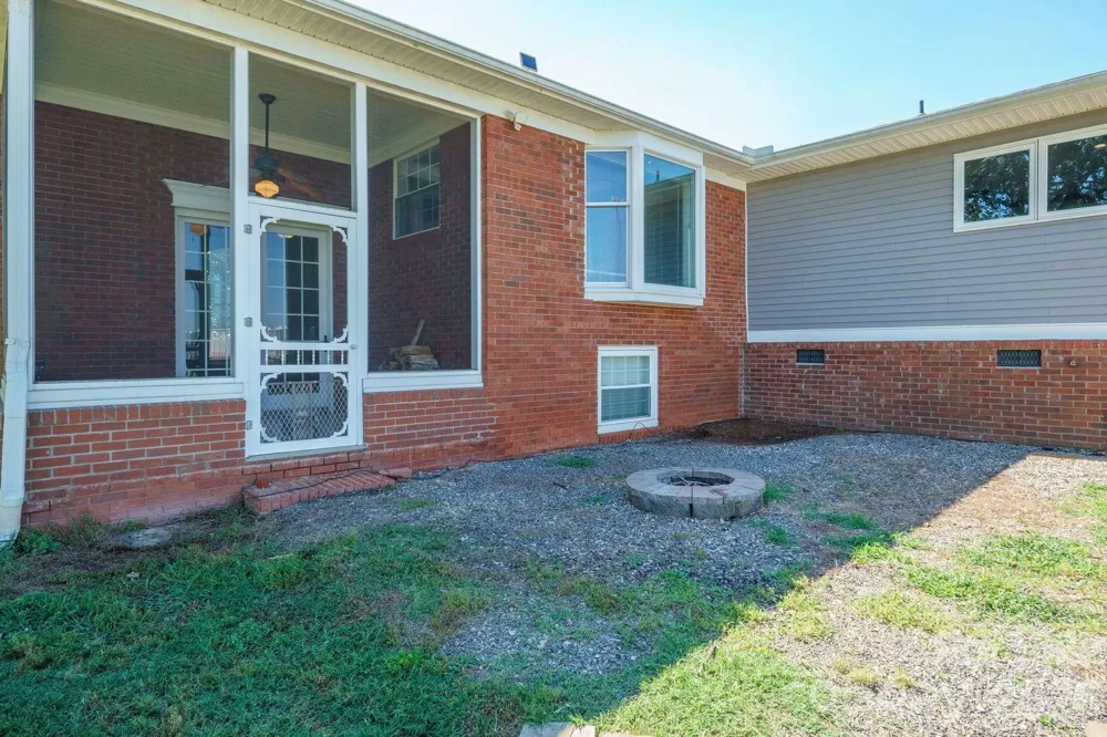 809 New Sterling Road Stony Point, NC 28678