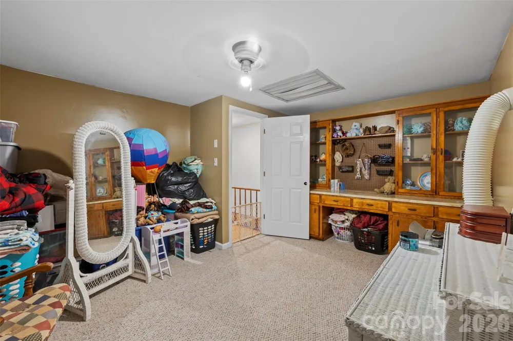 2269 Lee Roy Lane Lenoir, NC 28645
