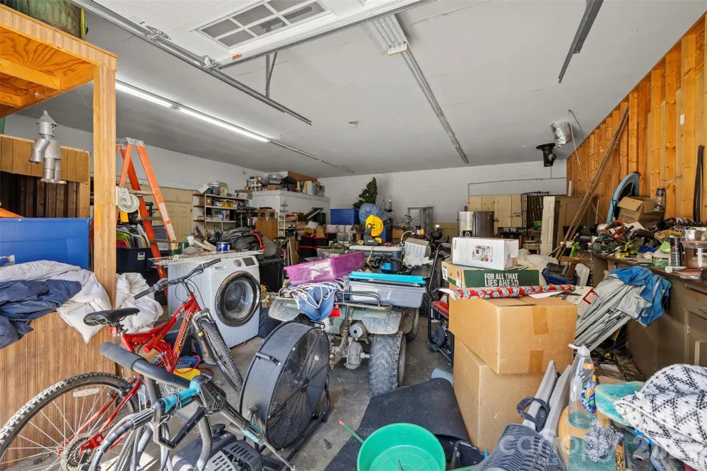2269 Lee Roy Lane Lenoir, NC 28645