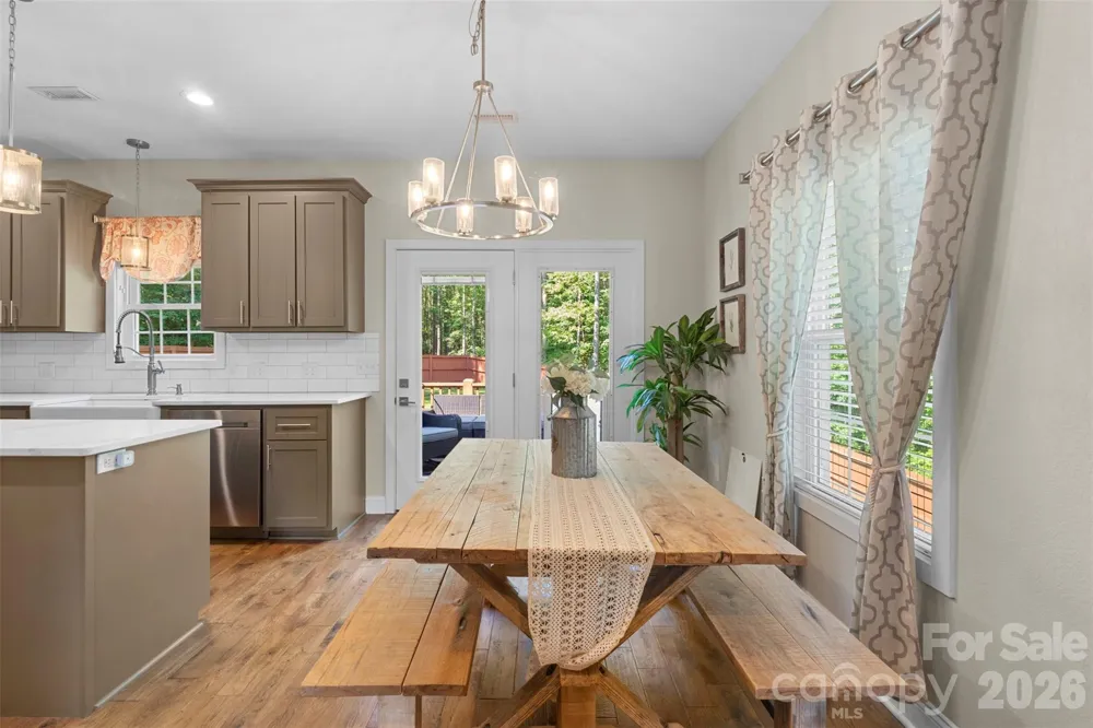 7015 Waterfront Place Granite Falls, NC 28630