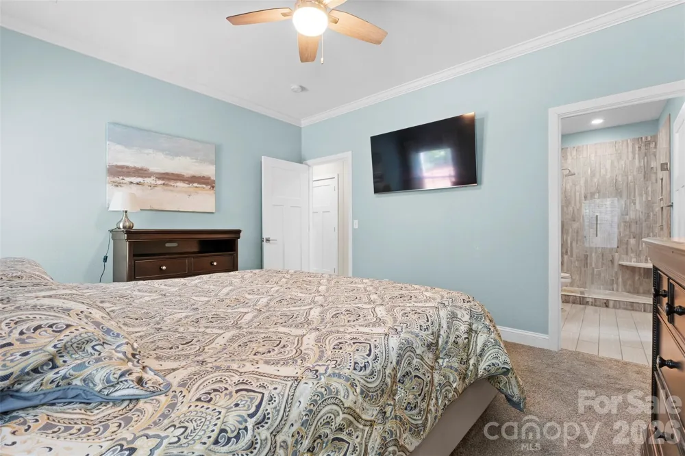 7015 Waterfront Place Granite Falls, NC 28630