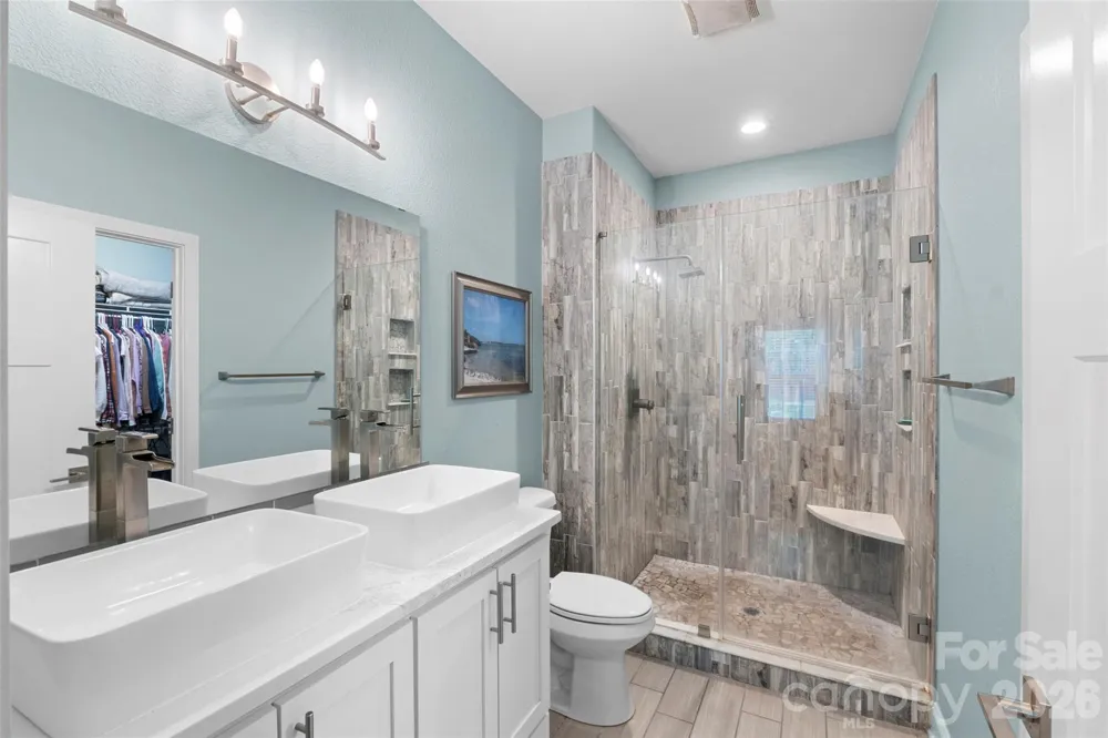 7015 Waterfront Place Granite Falls, NC 28630
