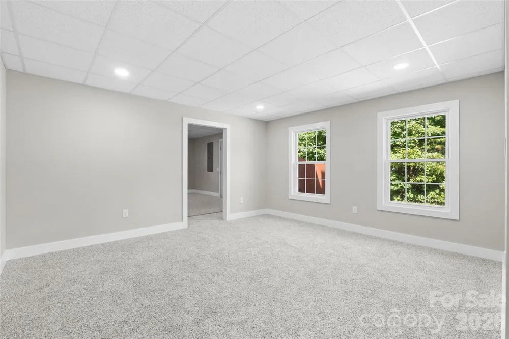 7015 Waterfront Place Granite Falls, NC 28630