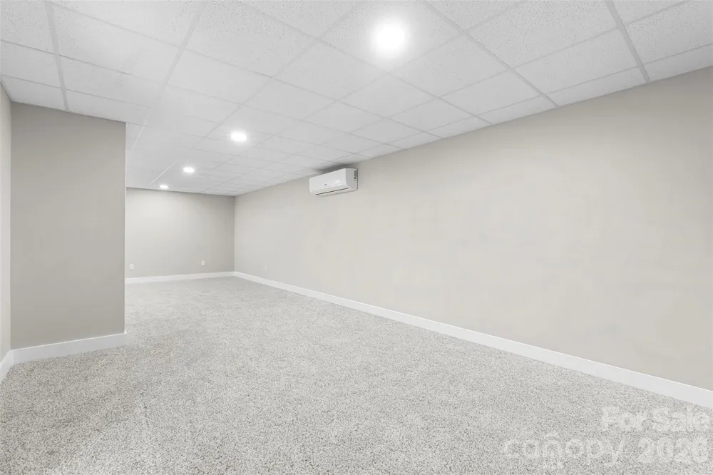 7015 Waterfront Place Granite Falls, NC 28630