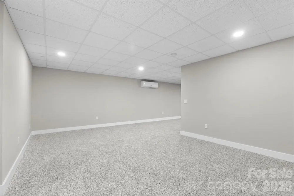7015 Waterfront Place Granite Falls, NC 28630
