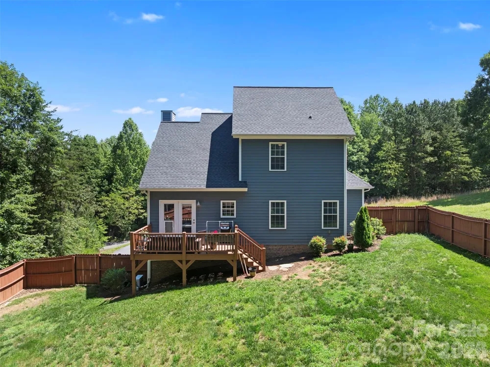 7015 Waterfront Place Granite Falls, NC 28630