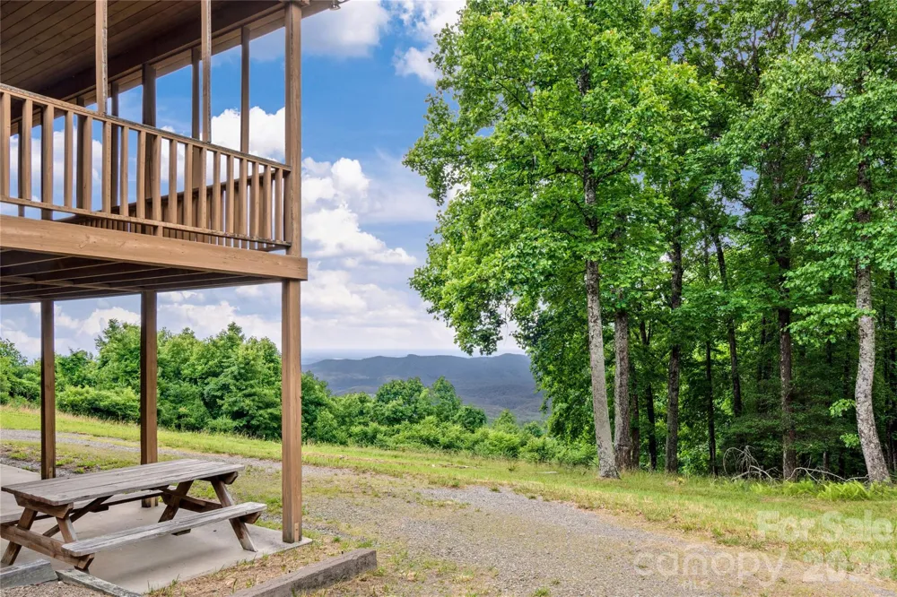 576 Lake Vista Drive Glade Valley, NC 28627