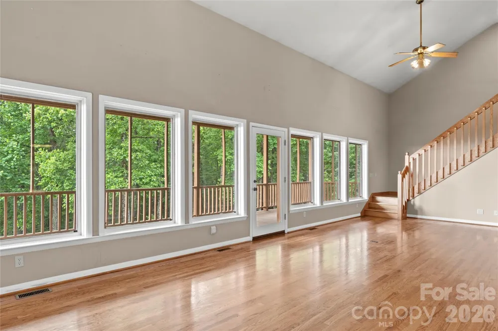 576 Lake Vista Drive Glade Valley, NC 28627