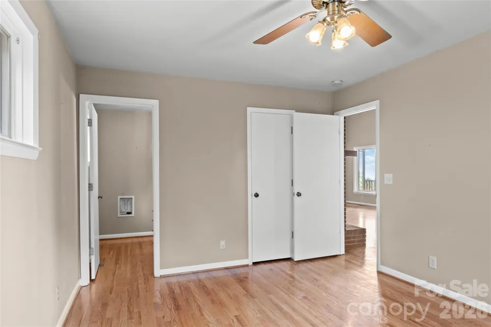 576 Lake Vista Drive Glade Valley, NC 28627
