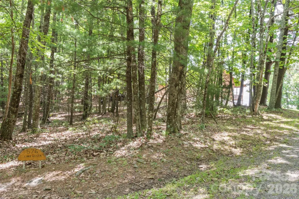 576 Lake Vista Drive Glade Valley, NC 28627