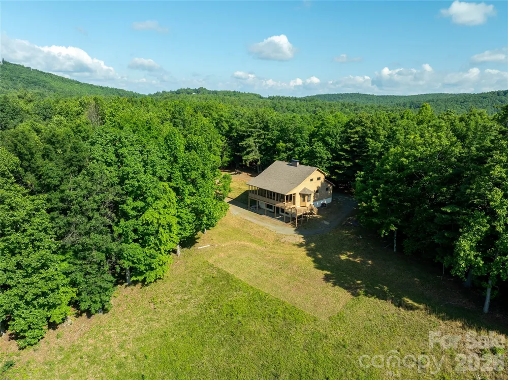 576 Lake Vista Drive Glade Valley, NC 28627