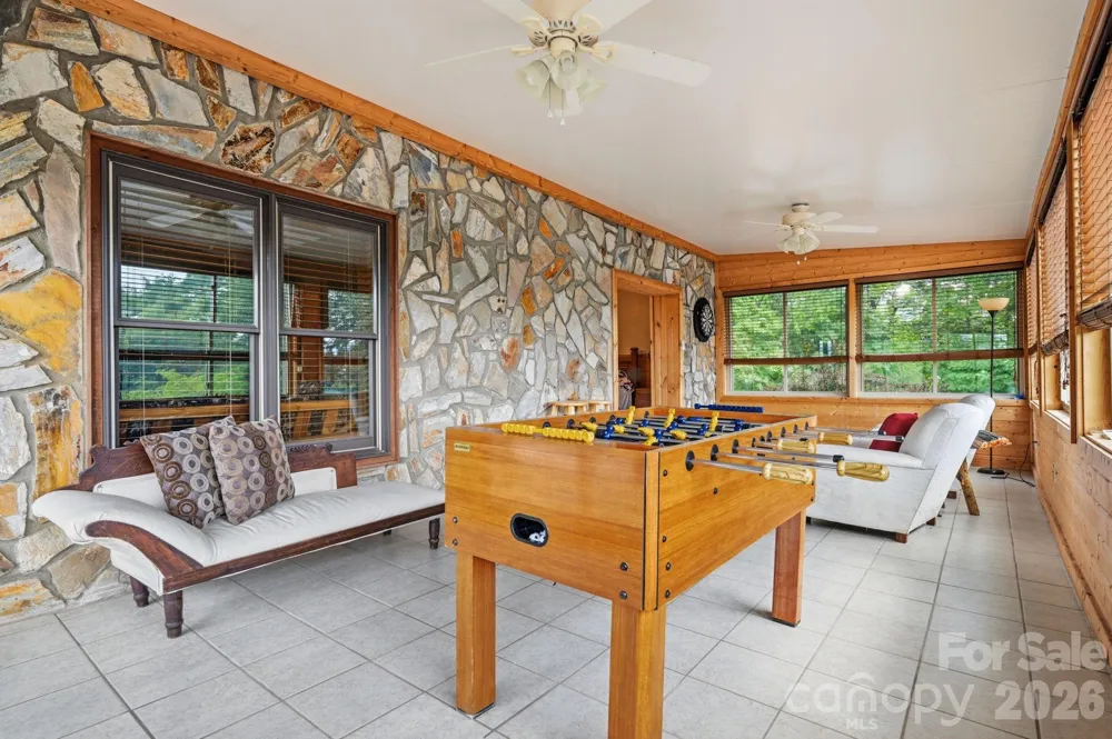 605 Valley View Drive Purlear, NC 28665