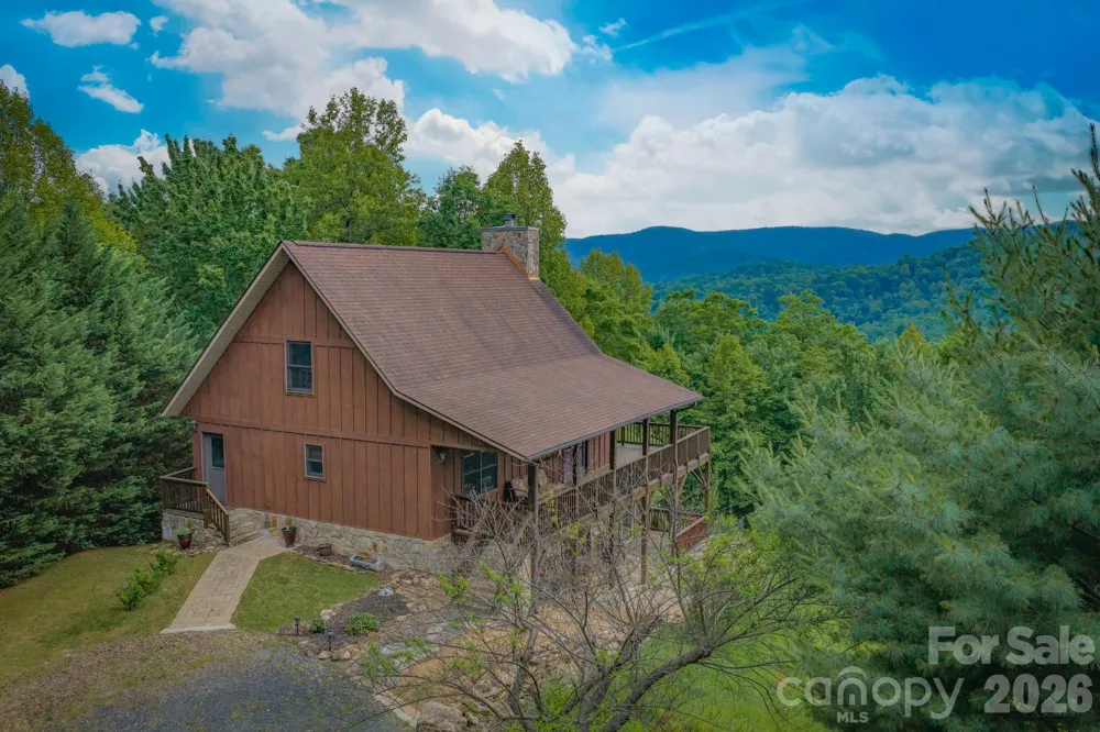 605 Valley View Drive Purlear, NC 28665