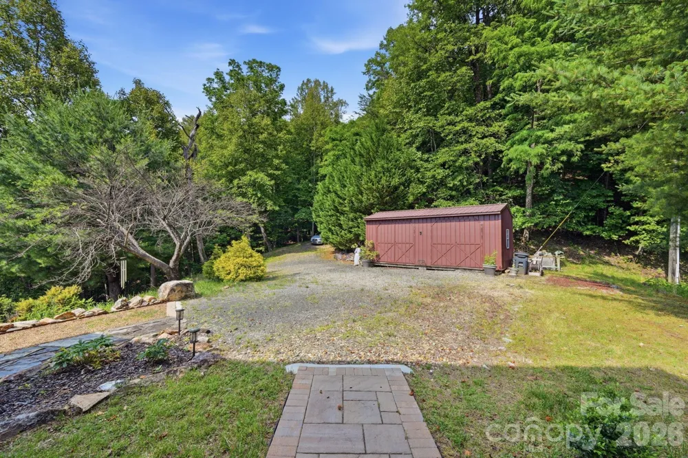 605 Valley View Drive Purlear, NC 28665
