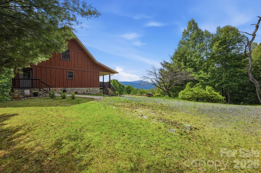 605 Valley View Drive Purlear, NC 28665