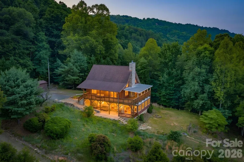 605 Valley View Drive Purlear, NC 28665