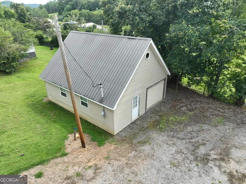 903 Village RD Hiawassee, GA 30546