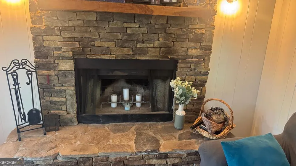 903 Village RD Hiawassee, GA 30546
