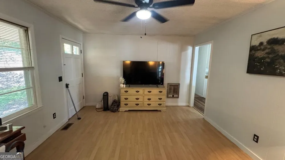 903 Village RD Hiawassee, GA 30546