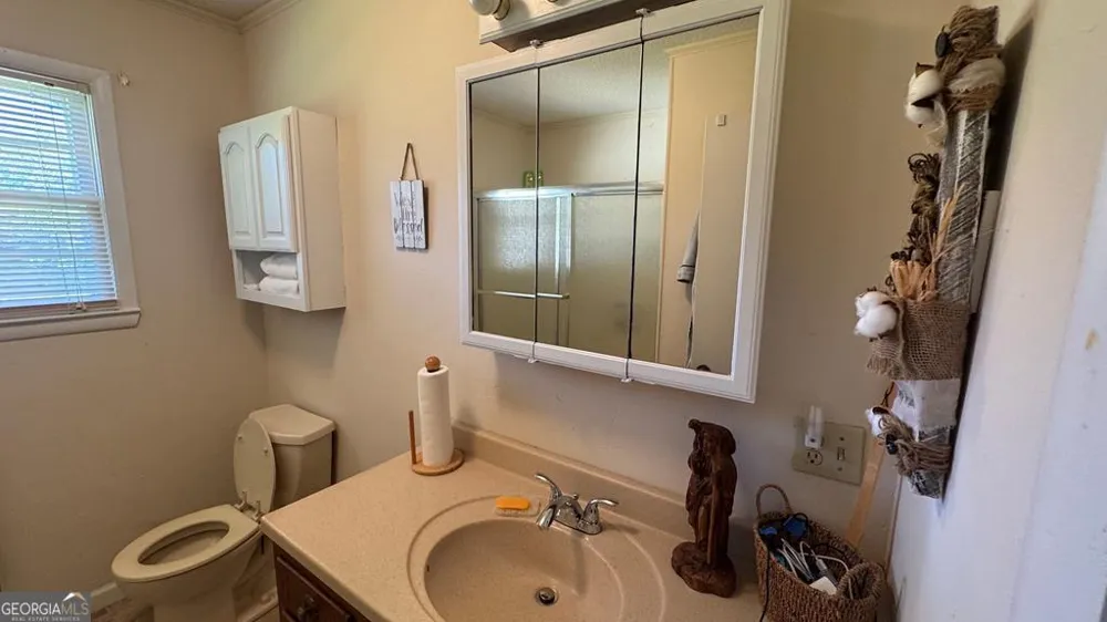 903 Village RD Hiawassee, GA 30546