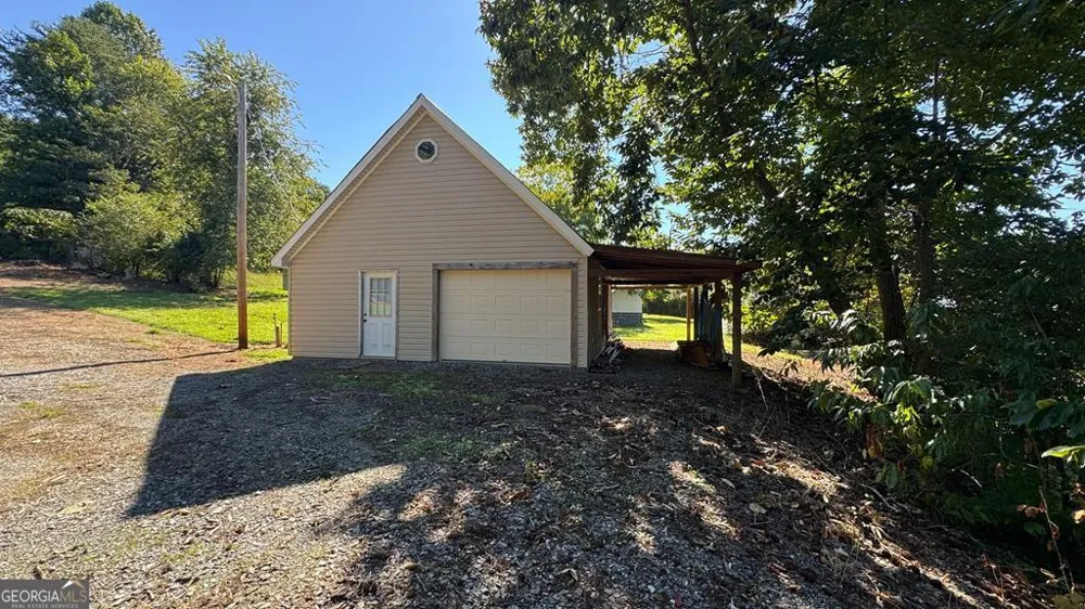 903 Village RD Hiawassee, GA 30546