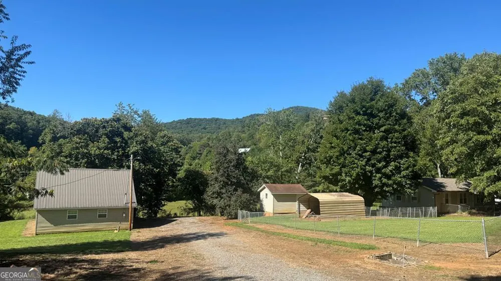 903 Village RD Hiawassee, GA 30546