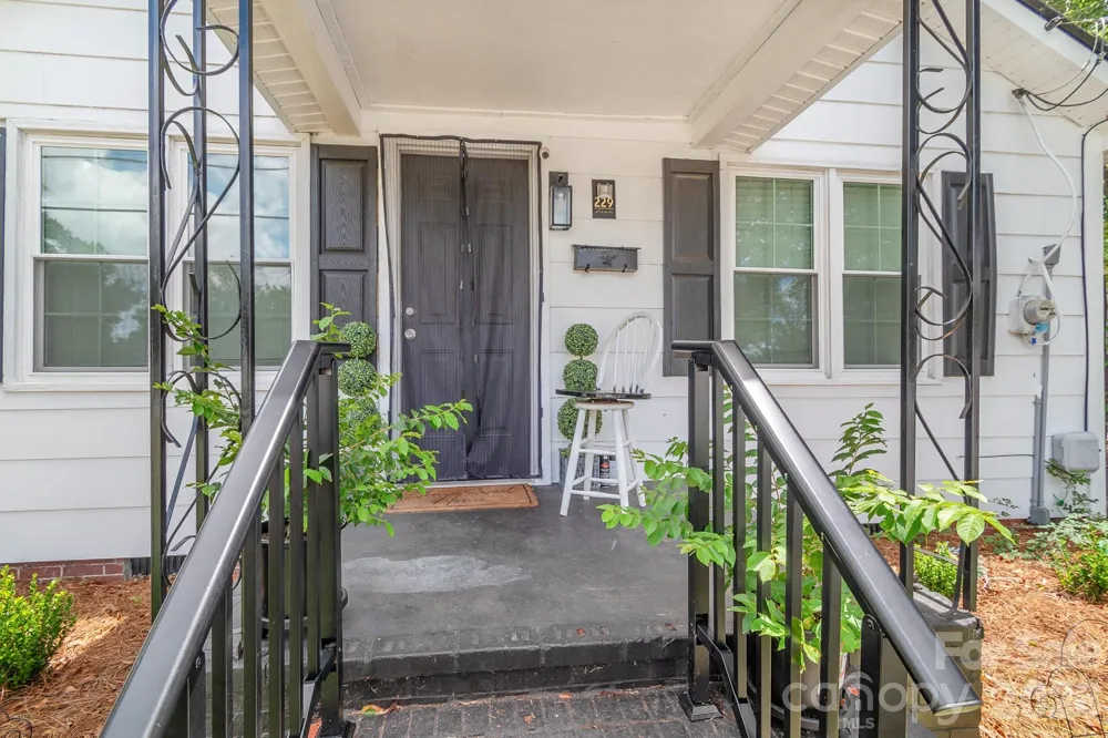 229 Acl Avenue Cheraw, SC 29520