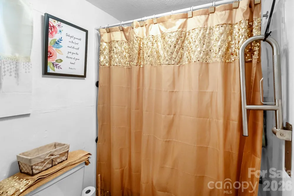229 Acl Avenue Cheraw, SC 29520