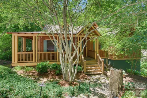 112 Boulder Creek Lane