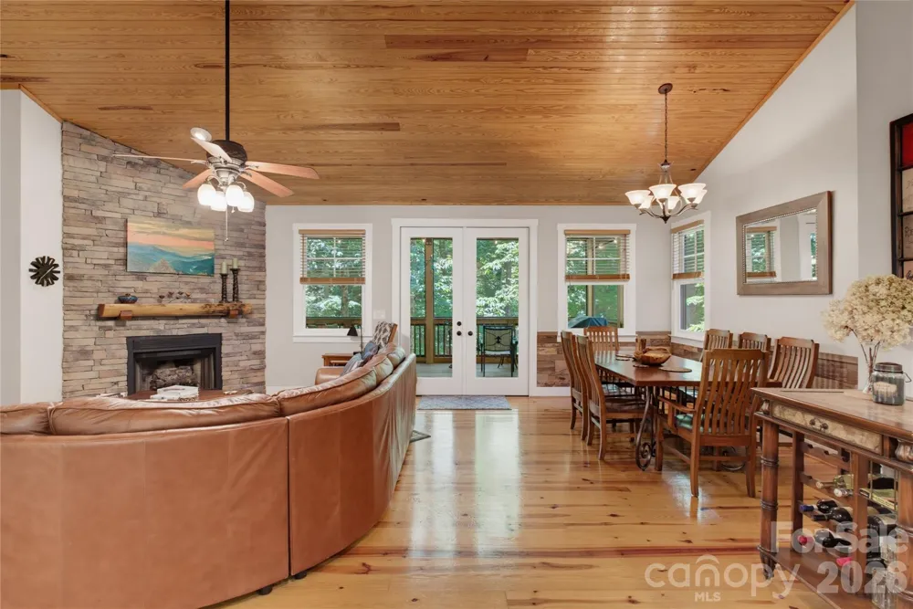 112 Boulder Creek Lane Tuckasegee, NC 28783