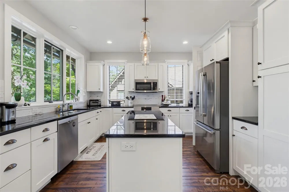 561 Harbor Ridge Drive Tuckasegee, NC 28783