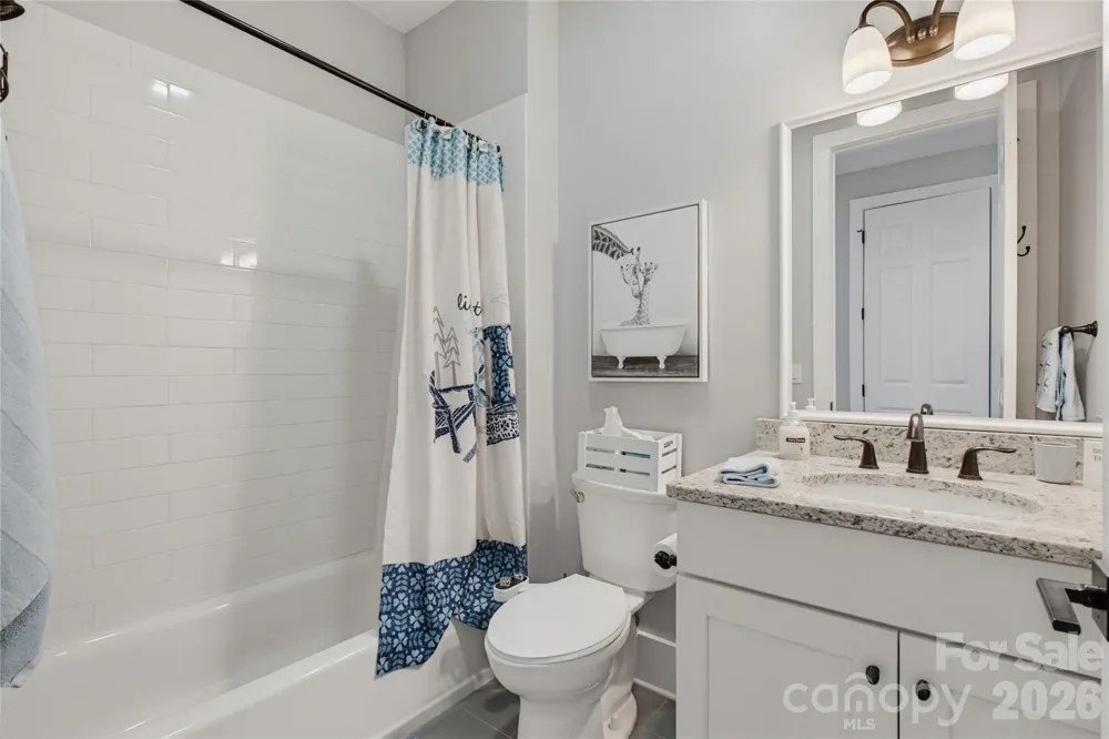 561 Harbor Ridge Drive Tuckasegee, NC 28783