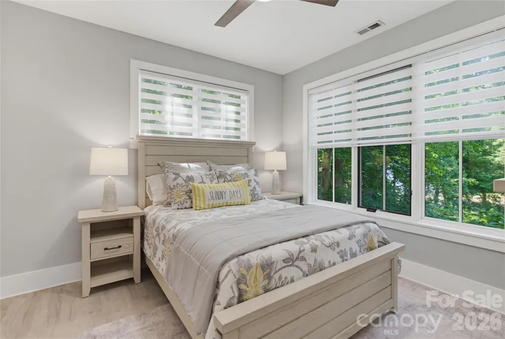 561 Harbor Ridge Drive Tuckasegee, NC 28783