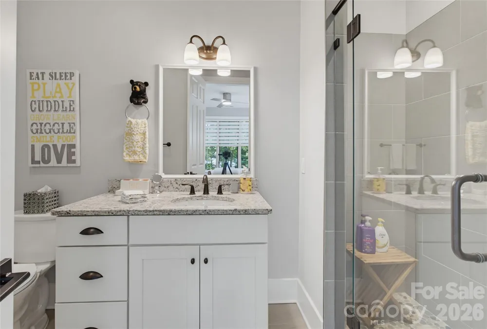 561 Harbor Ridge Drive Tuckasegee, NC 28783