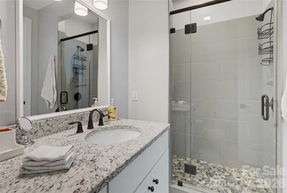 561 Harbor Ridge Drive Tuckasegee, NC 28783