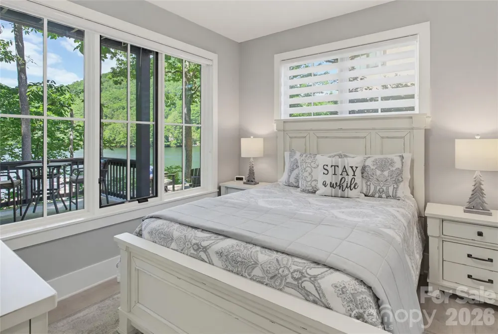561 Harbor Ridge Drive Tuckasegee, NC 28783