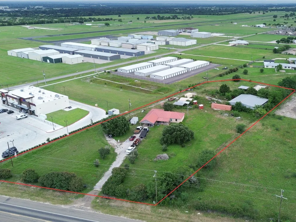 2797 Highway 105 W Navasota, TX 77868
