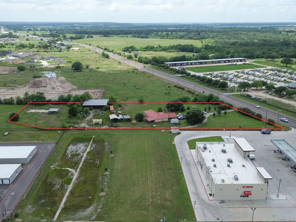 2797 Highway 105 W Navasota, TX 77868