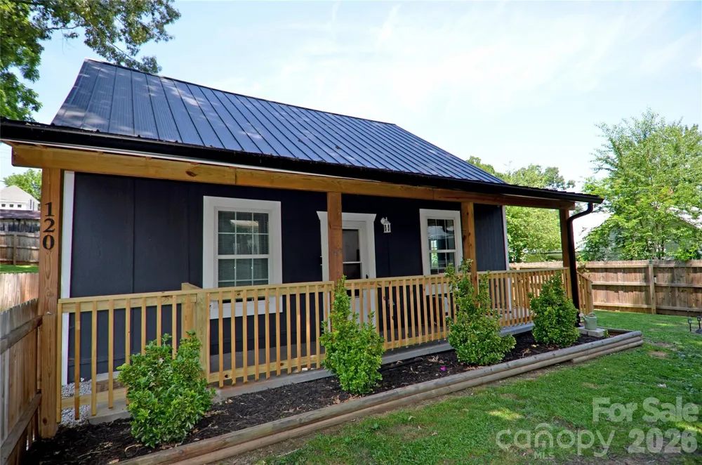120 7th Street #20 Marion, NC 28752