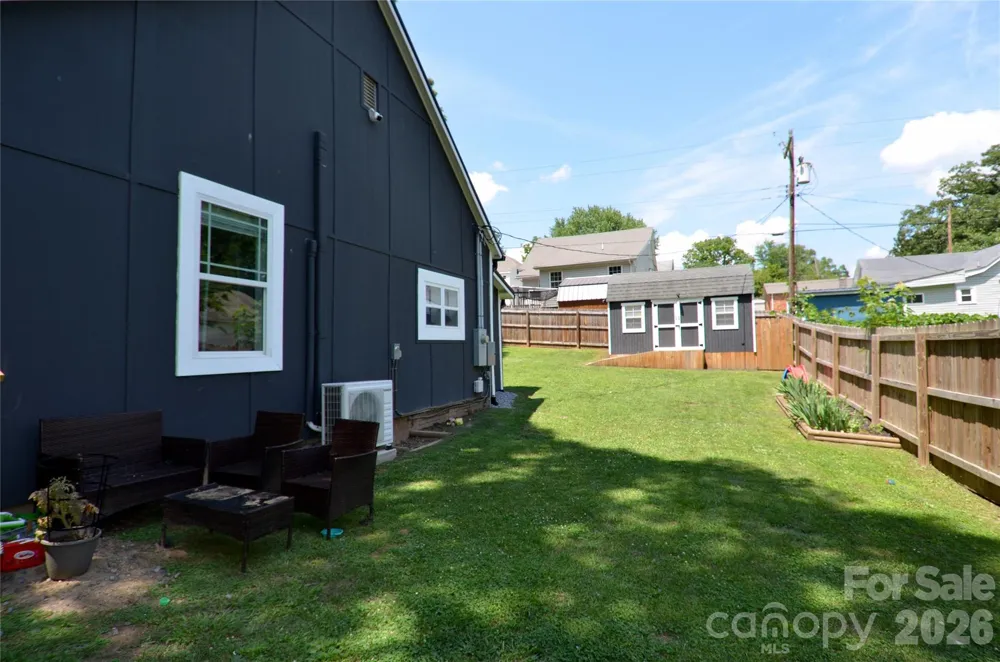 120 7th Street #20 Marion, NC 28752