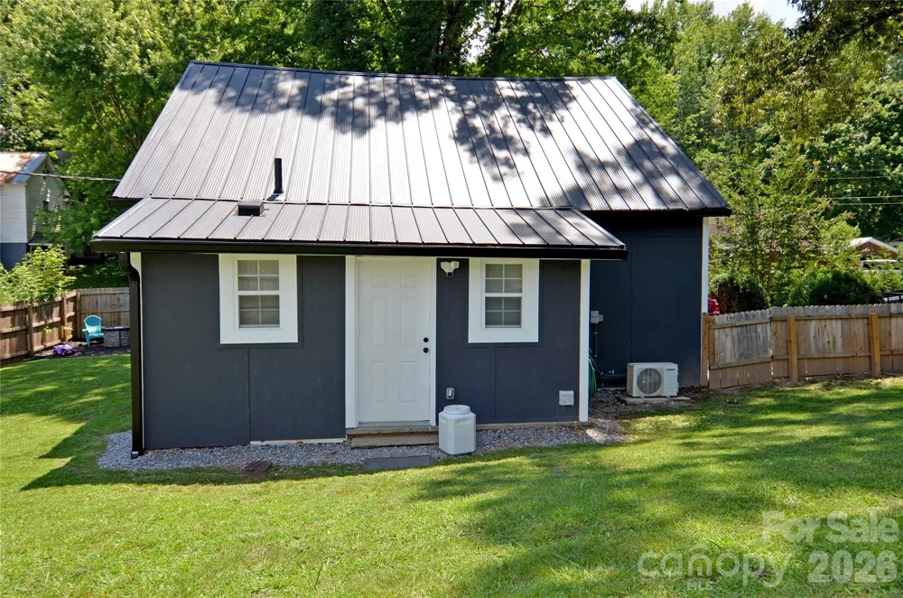 120 7th Street #20 Marion, NC 28752