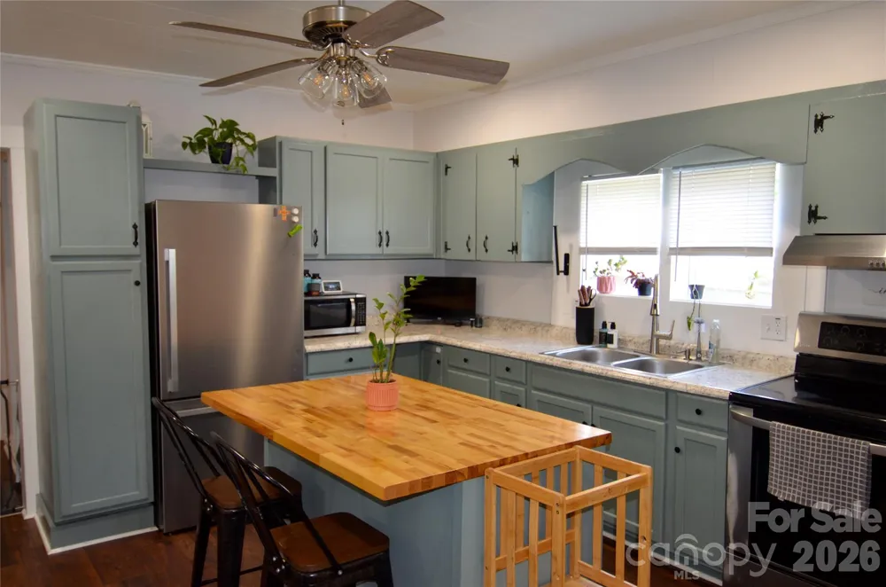 120 7th Street #20 Marion, NC 28752