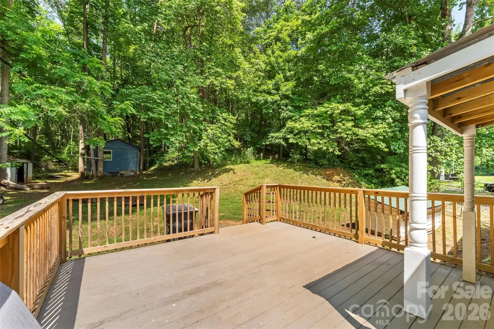771 Hoppy Tom Hollow Road Marion, NC 28752