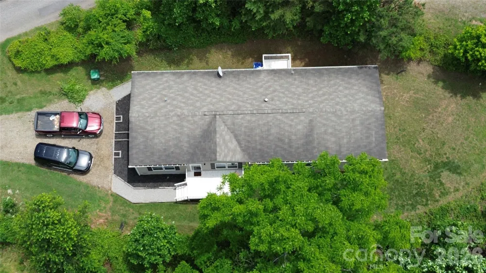 77 Star Flower Road Alexander, NC 28701