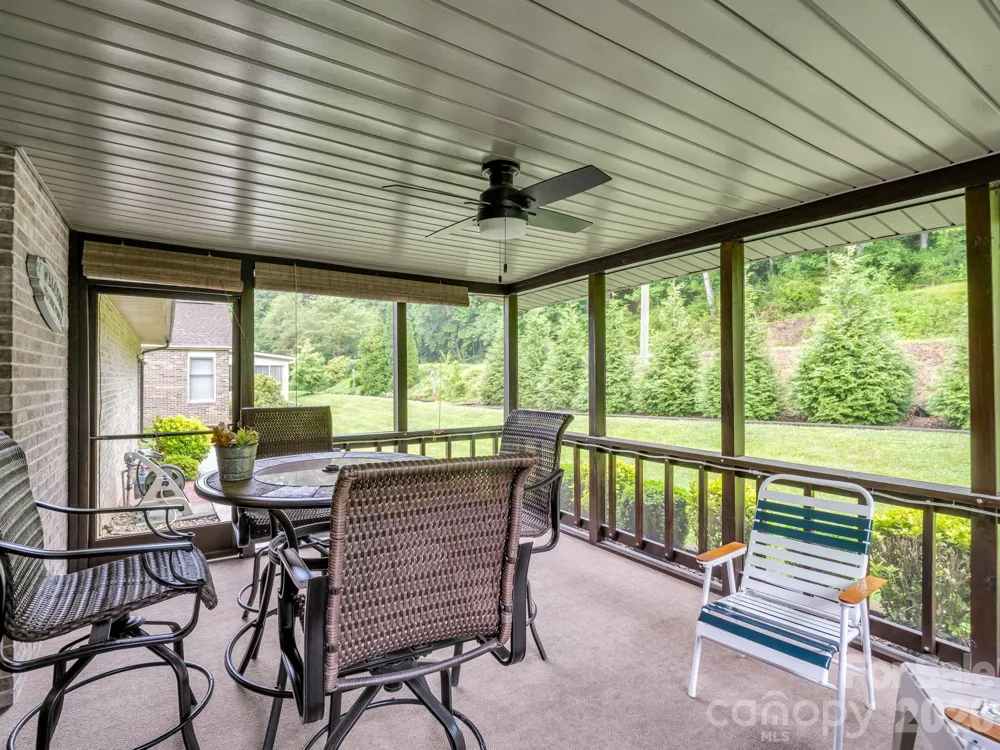 182 Resada Drive Brevard, NC 28712