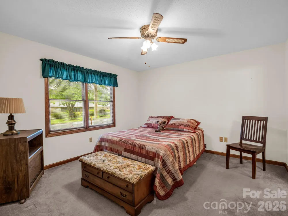 182 Resada Drive Brevard, NC 28712