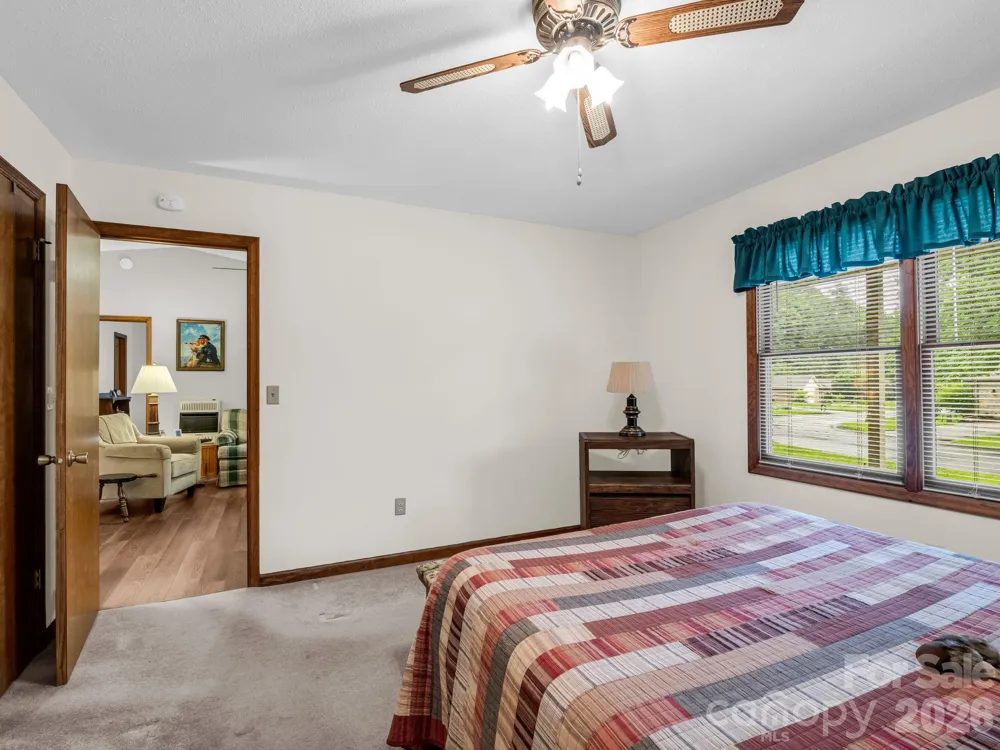 182 Resada Drive Brevard, NC 28712