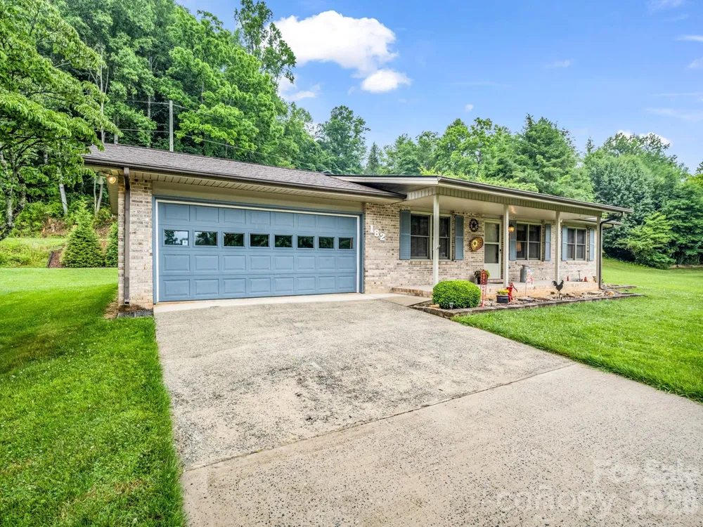 182 Resada Drive Brevard, NC 28712
